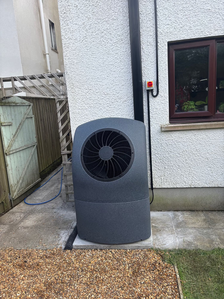 example of How Mrs Jenkins Reduced Energy Bills and Carbon Emissions with a Whole Home Retrofit in South Wales